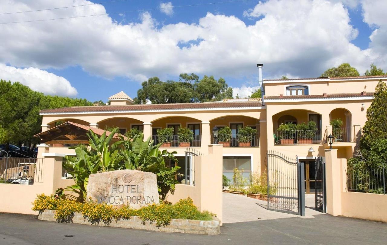 Amareclub Rocca Dorada Santa Margherita di Pula Exterior foto