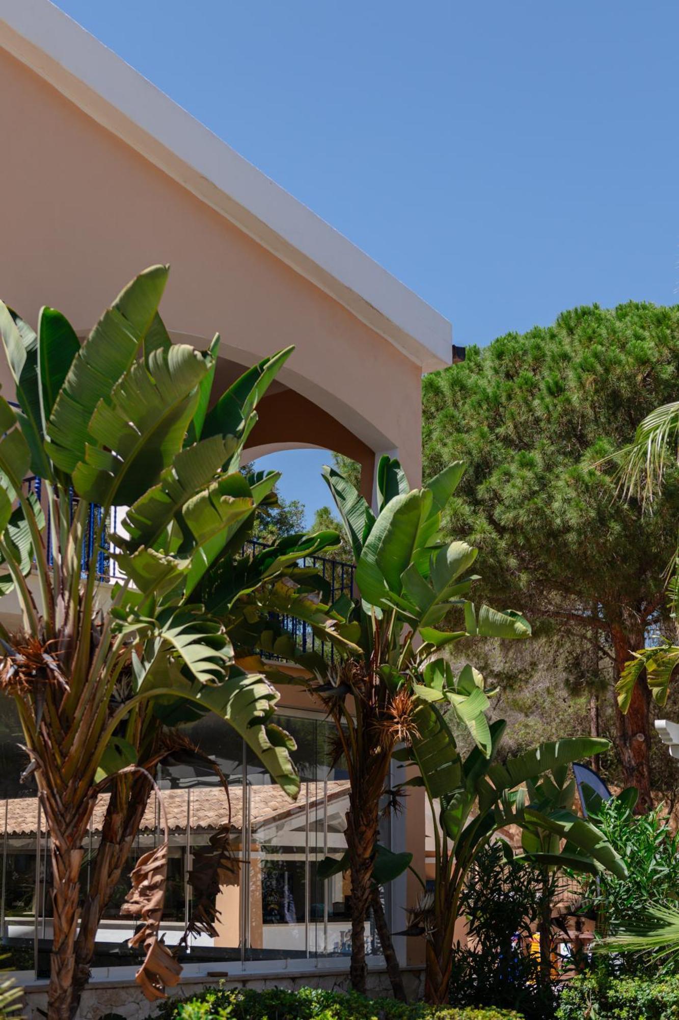 Amareclub Rocca Dorada Santa Margherita di Pula Exterior foto
