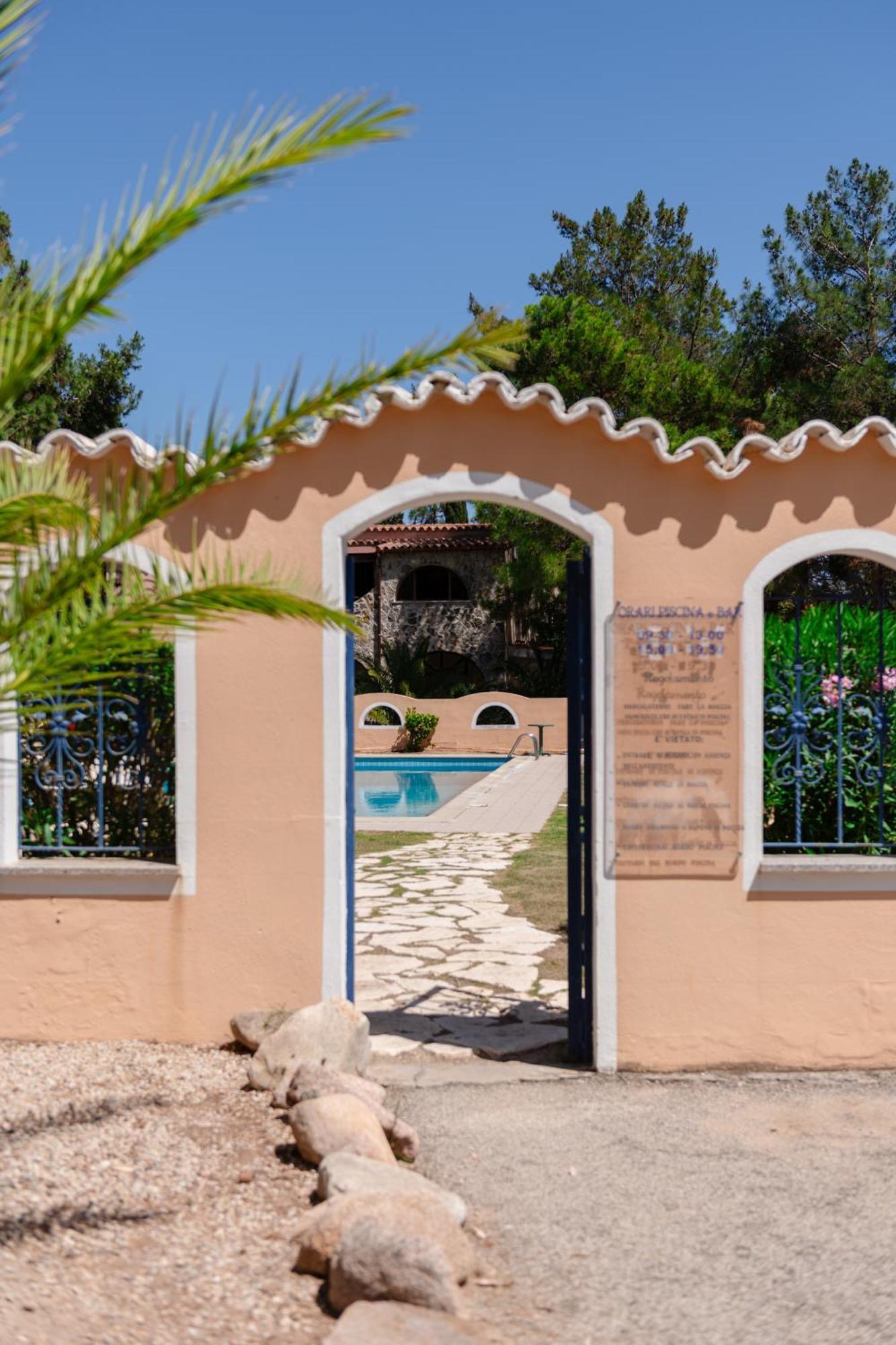 Amareclub Rocca Dorada Santa Margherita di Pula Exterior foto
